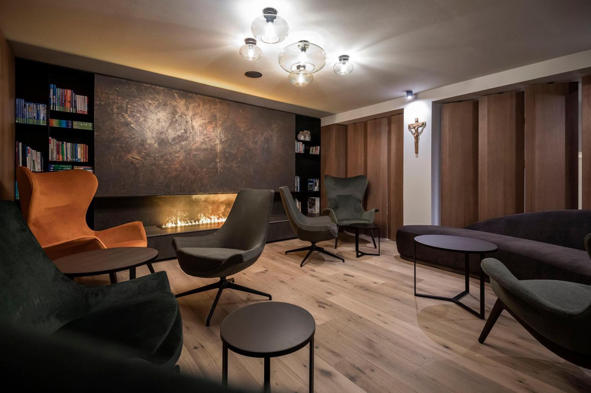 Hotel Plan Murin Ла Вале Екстериор снимка