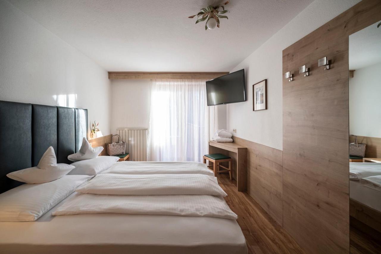 Hotel Plan Murin Ла Вале Екстериор снимка