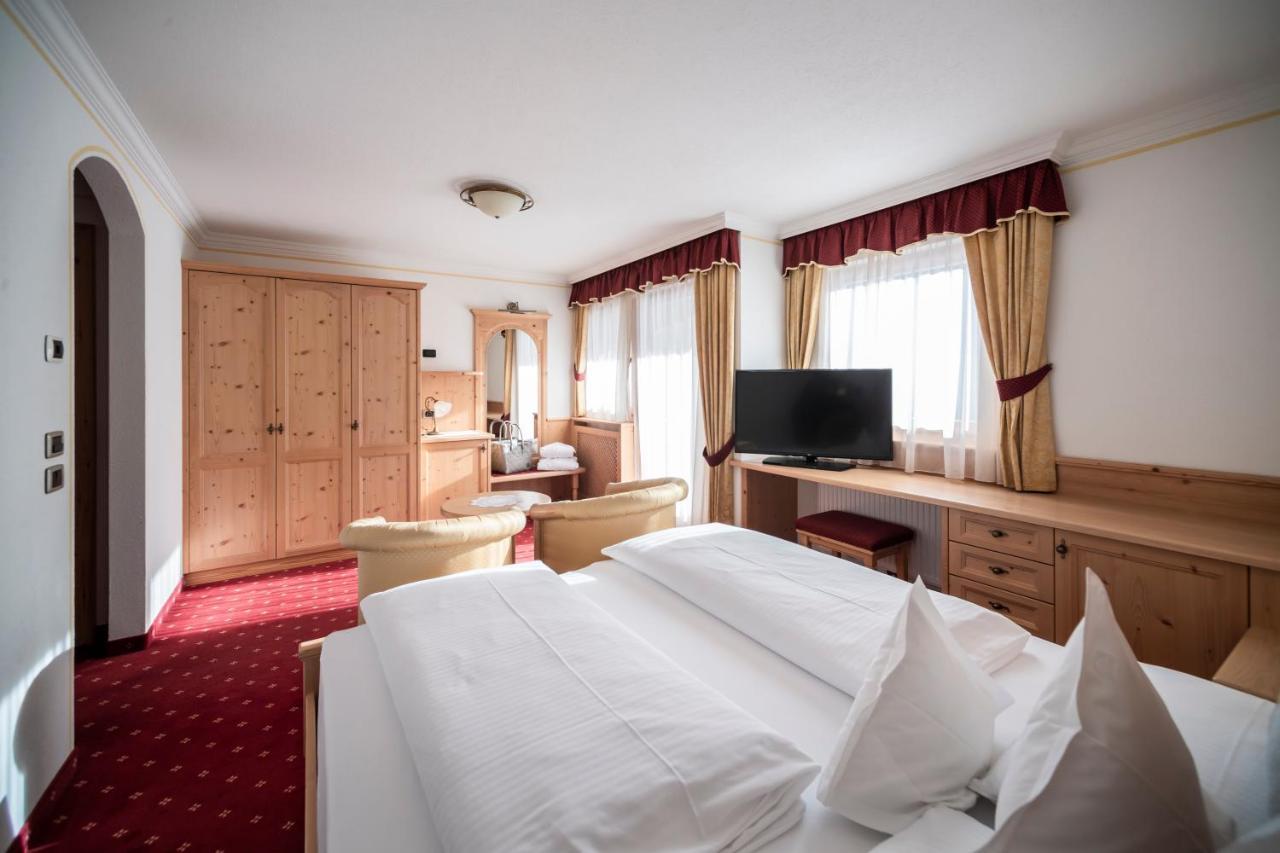 Hotel Plan Murin Ла Вале Екстериор снимка