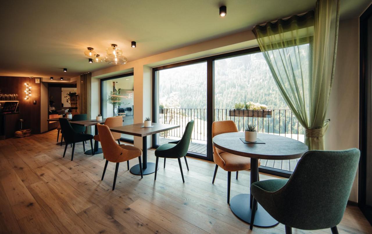Hotel Plan Murin Ла Вале Екстериор снимка